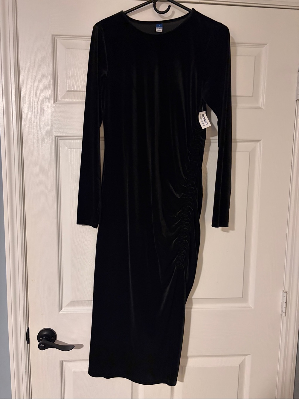 Old Navy Black Velvet Long-Sleeve Midi Dress